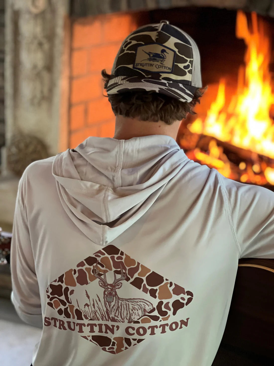 Diamond Buck Performance Hoodie - Grey