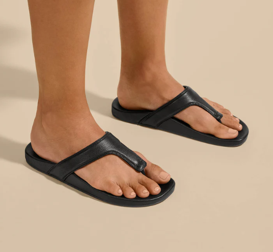 Kipe‘a Lipi Elevated Leather Sandals - Black