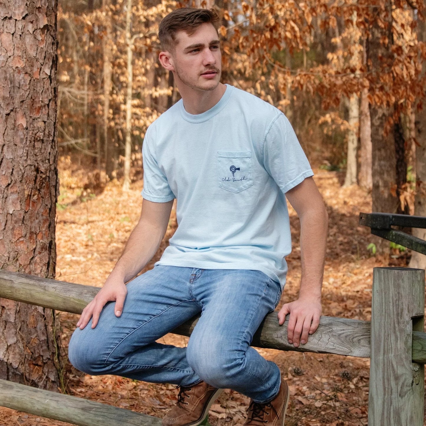 Golden Horse - Short Sleeve Chambray