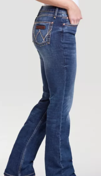 Women's Wrangler Retro® Mae Mid Rise Bootcut Jean - MS Wash