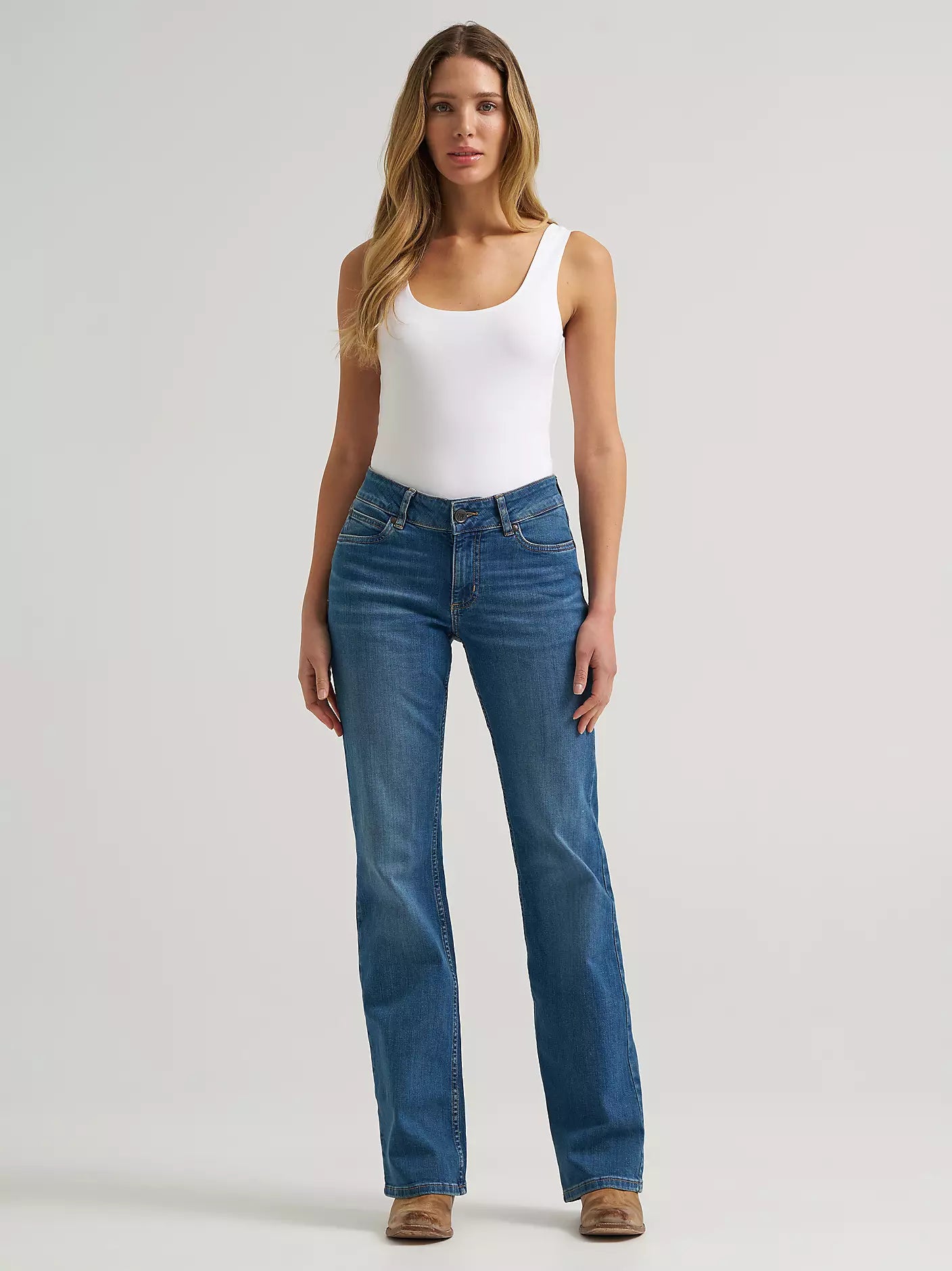 Women's Wrangler Retro® Mae Mid Rise Bootcut Jean - Nadia