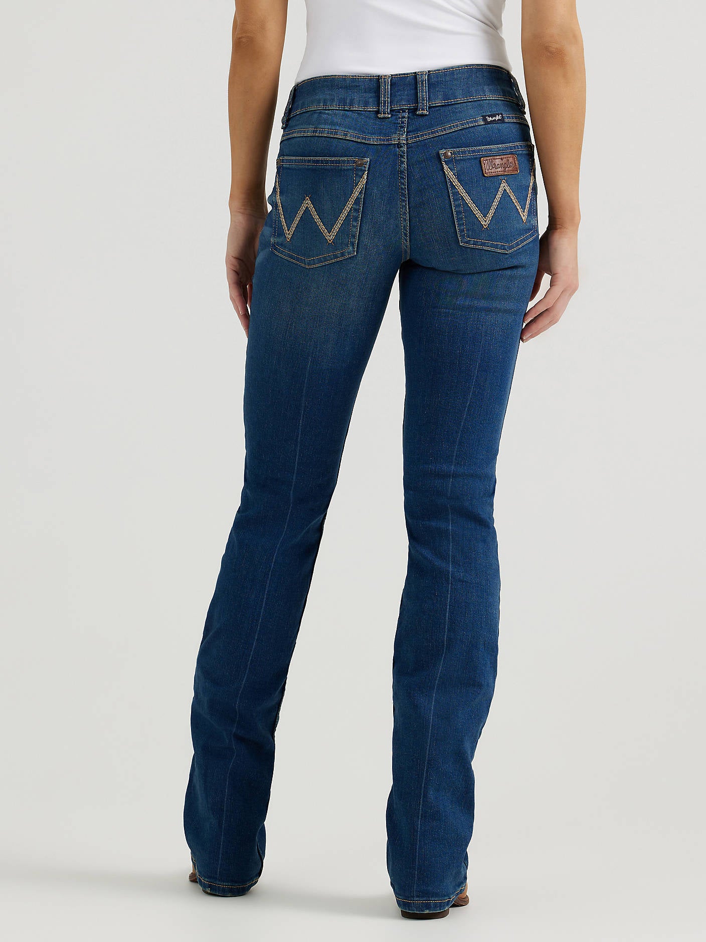 Women's Wrangler Retro® Mae Mid Rise Bootcut Jean - Vivianna