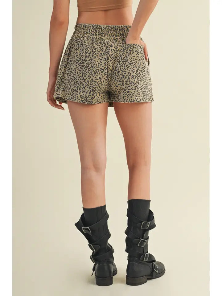 Wide Waist Band Leopard Skort