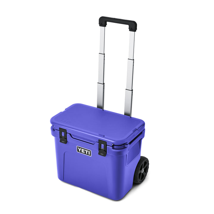 Roadie® 32 Wheeled Cooler - Ultramarine Violet