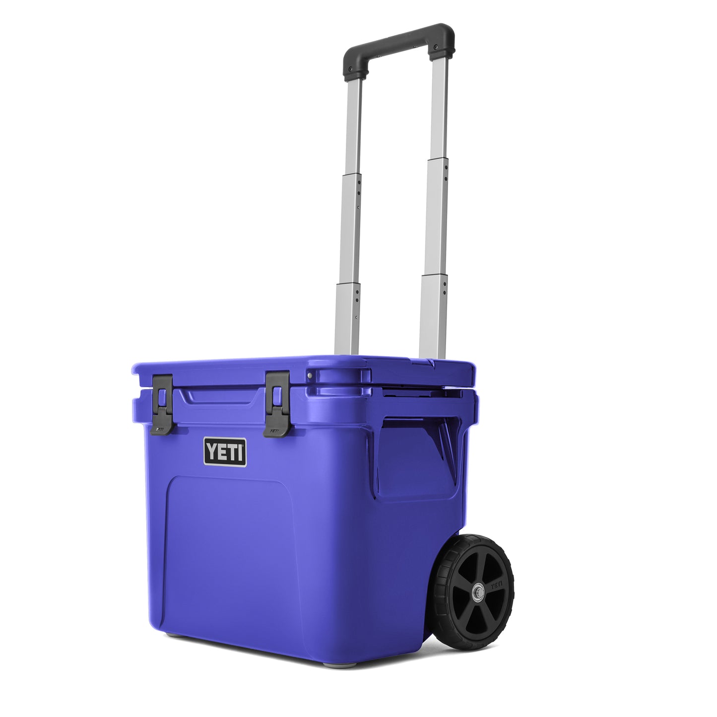 Roadie® 32 Wheeled Cooler - Ultramarine Violet