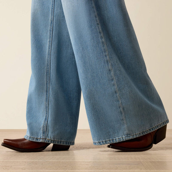 Ultra High Rise Calamity Comfort Wide Leg Jeans