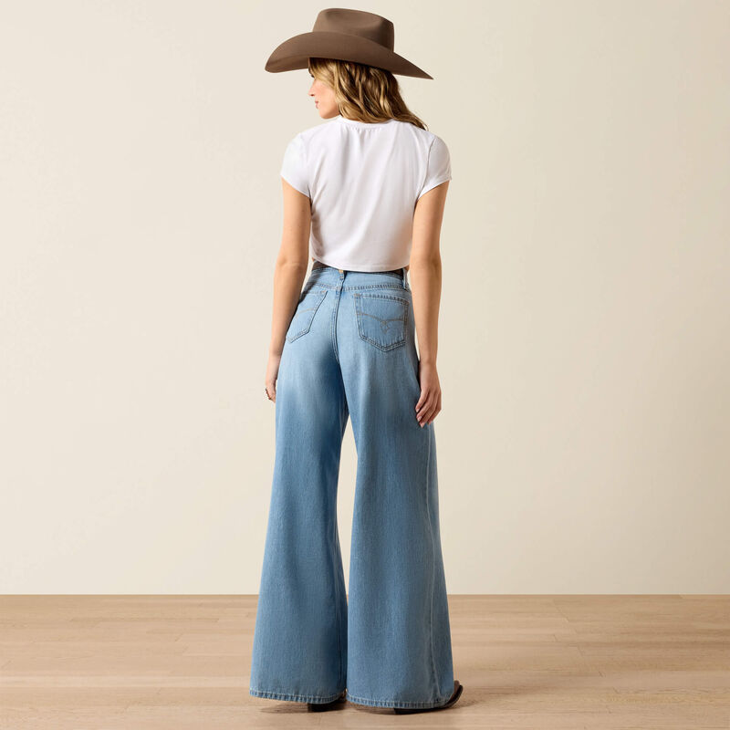 Ultra High Rise Calamity Comfort Wide Leg Jeans