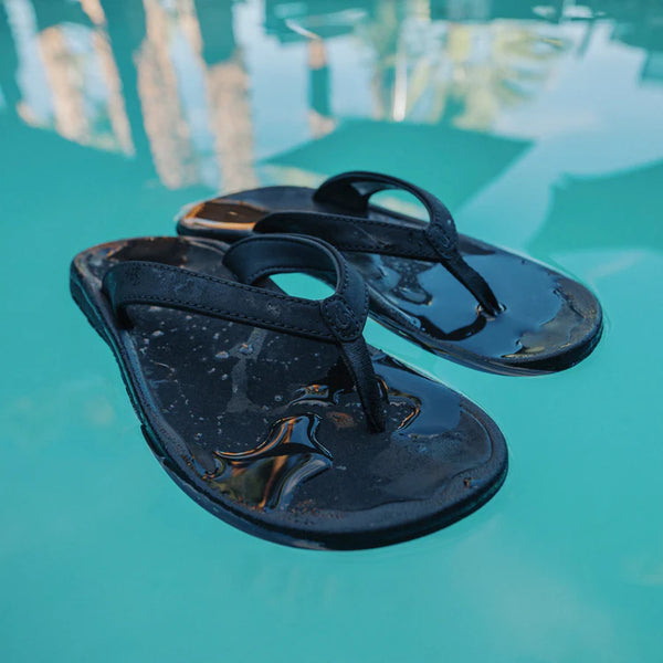 'Ohana Lahi Women's Beach Sandals - Black & Black