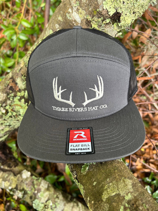 Classic Whitetail Rack - Flatbill Snapback Hat - Richardson 168: Khaki/Loden