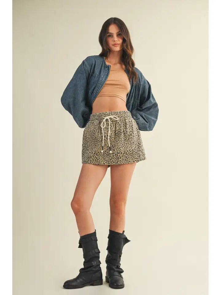Wide Waist Band Leopard Skort