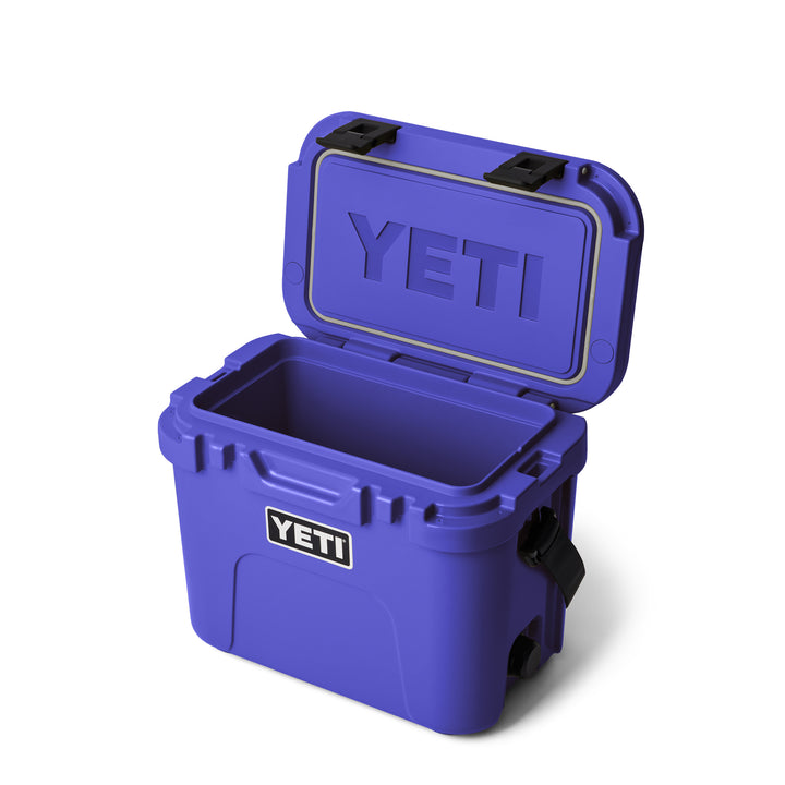 Roadie® 15 Hard Cooler - Ultramarine Violet
