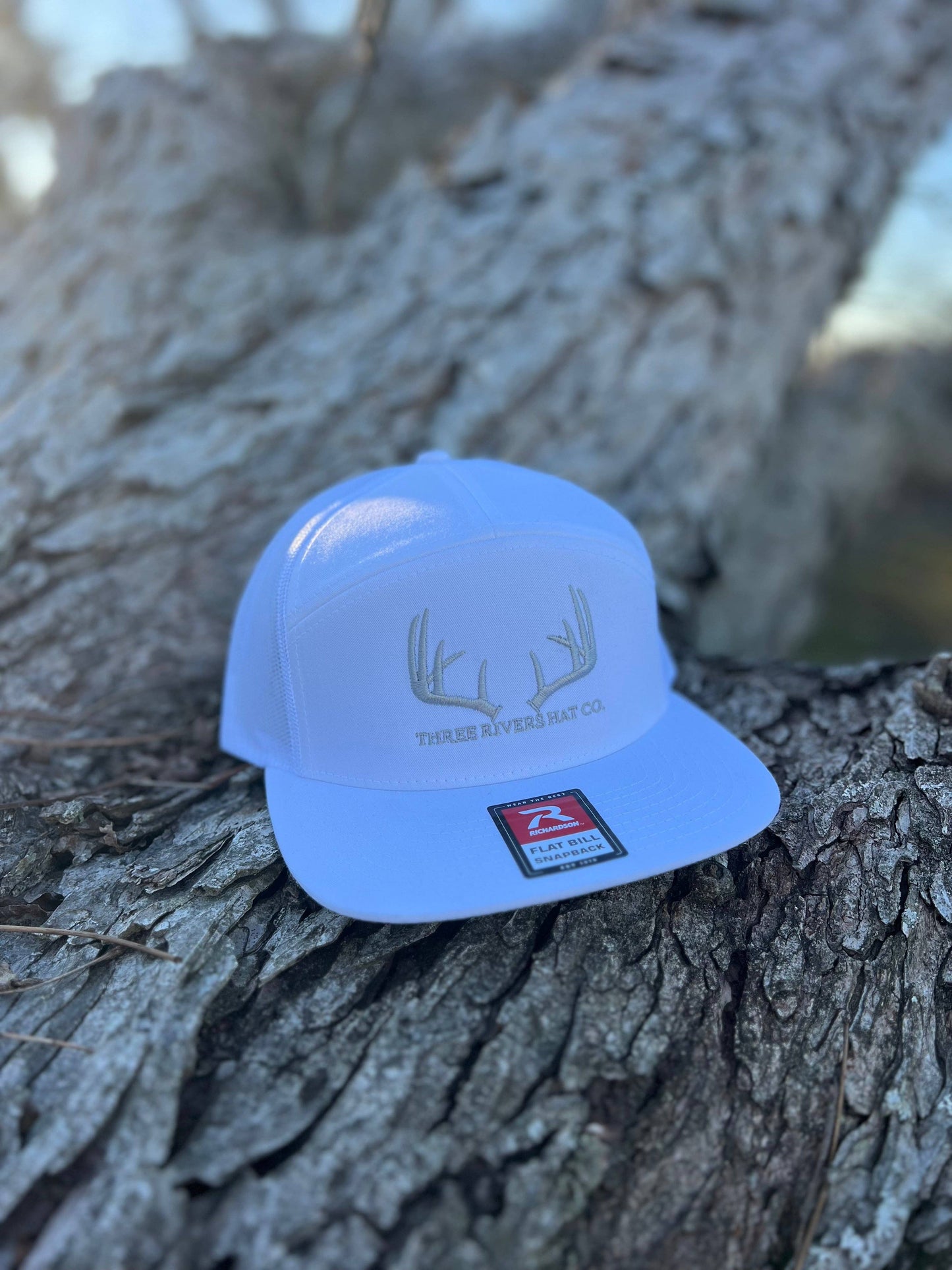 Classic Whitetail Rack - Flatbill Snapback Hat - Richardson 168: Dark Brown/Khaki