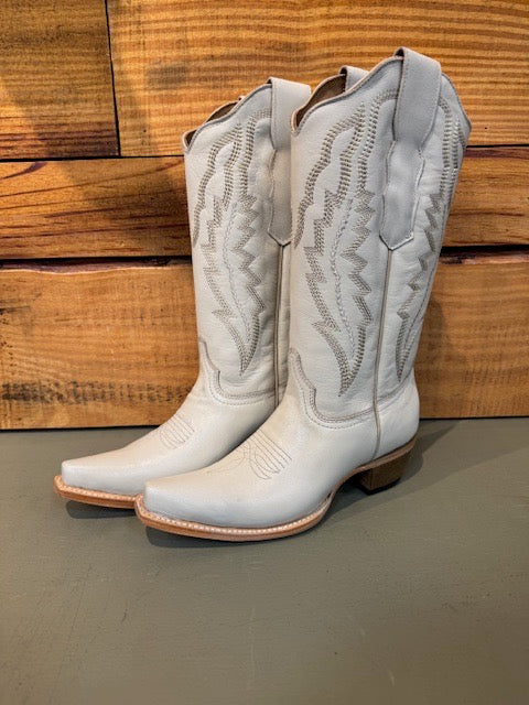 Circle G Ladies White Embroidered Traid Western Boot L6338