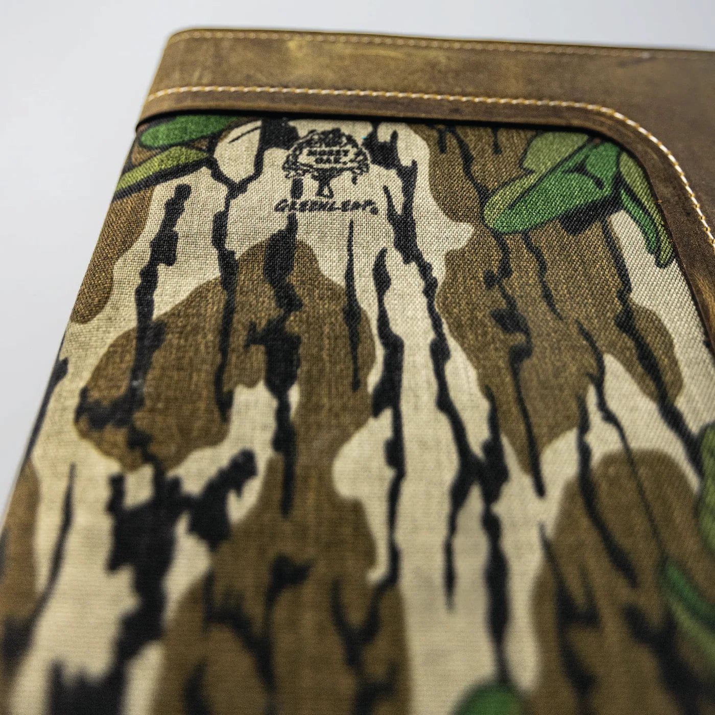 Rolling Thunder Game Calls Leather Portfolio with Mossy Oak® In-lay (5"x8" Notepad)