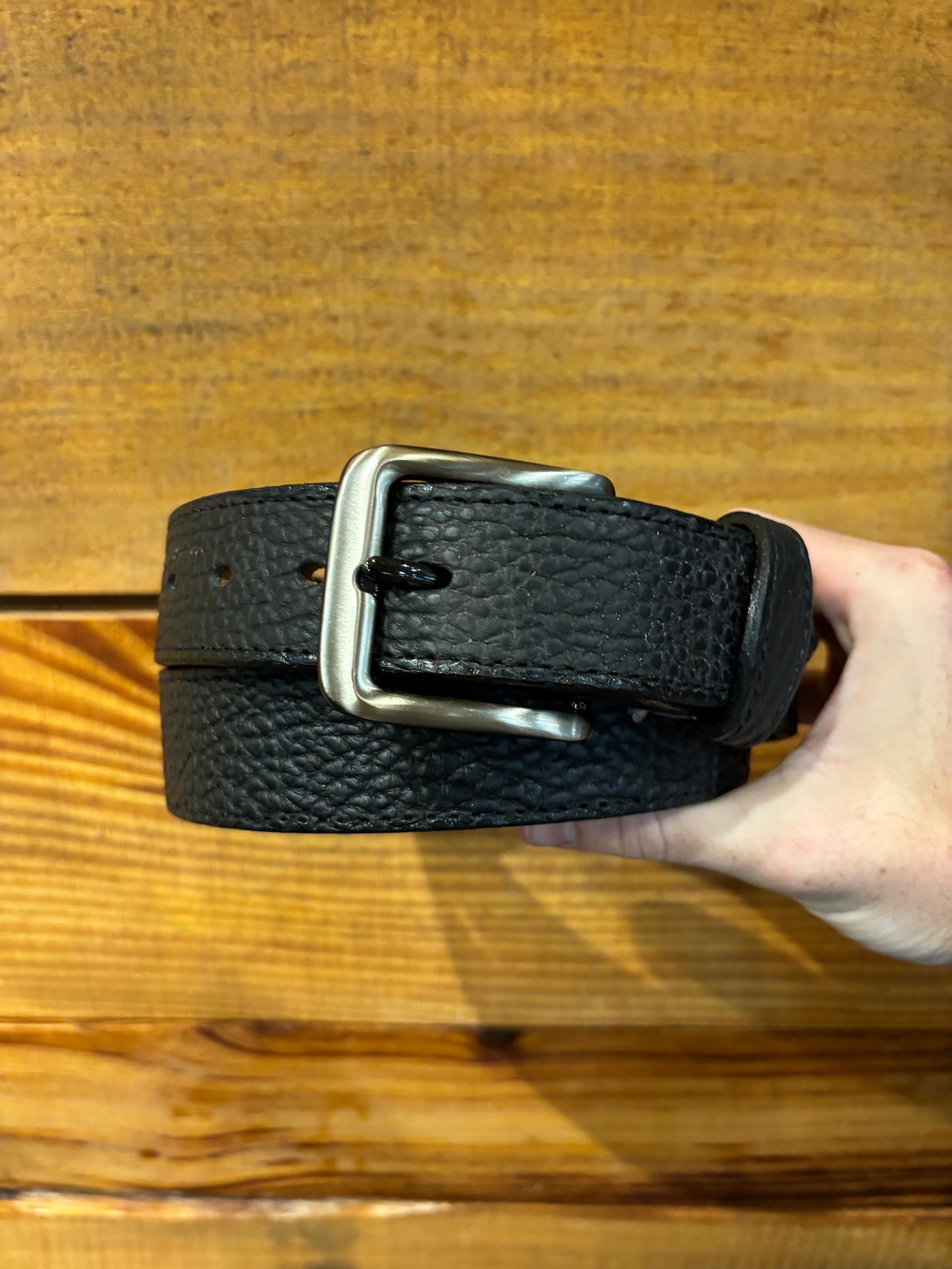 Richland - 1.5” Genuine Bison Scalloped Overlay Black Belt