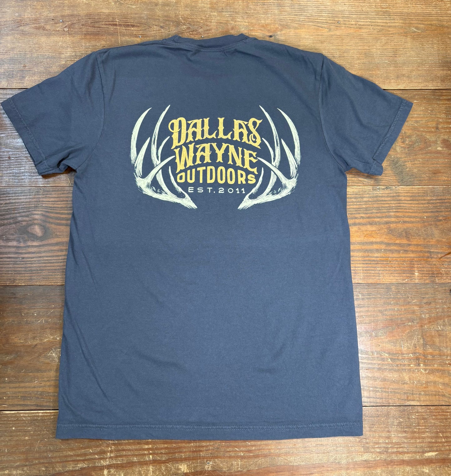 Dallas Wayne Field Tee - Antler Logo - Graphite