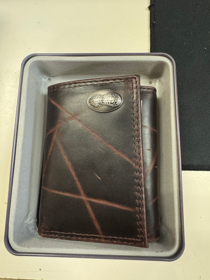 WRINKLE TRIFOLD WALLET - PEANUT
