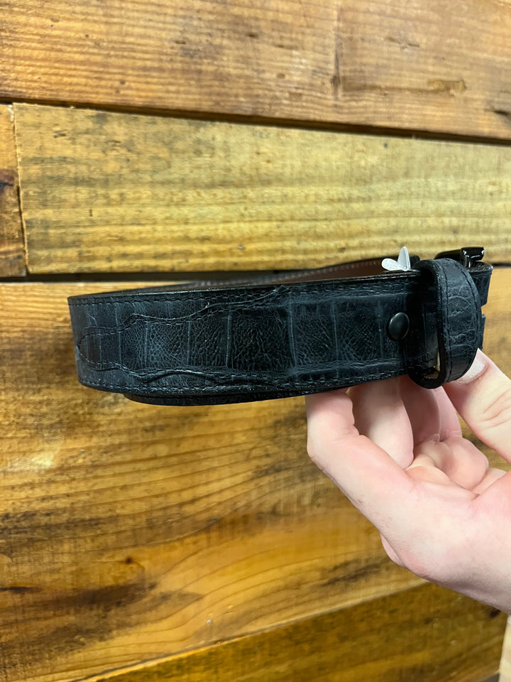 Port Leon - 1.5” Black Embossed Gator Skin Scalloped Overlay