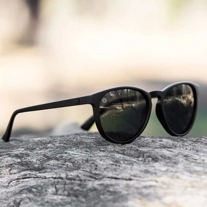 Mai Tais - Black On Black