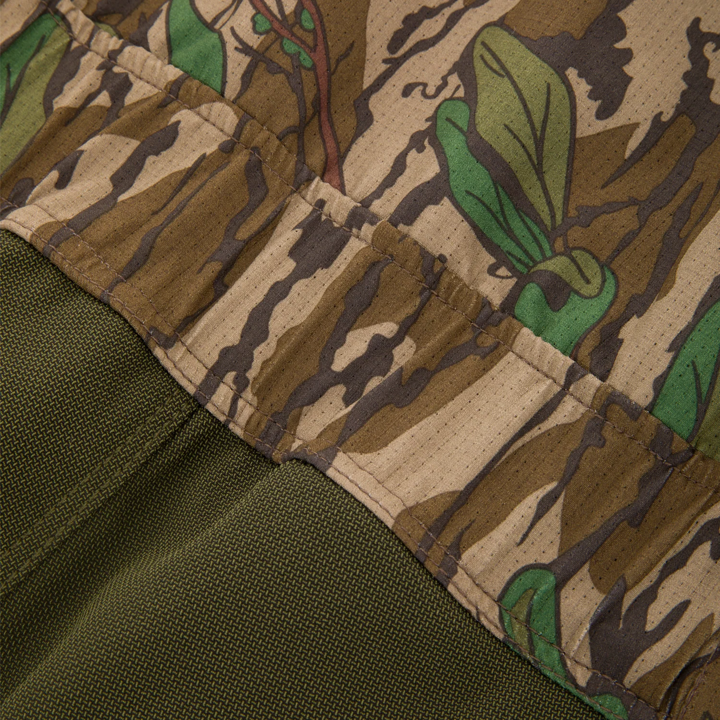 Turkey Bib with Spider Web Technology - Mossy Oak Bottomland