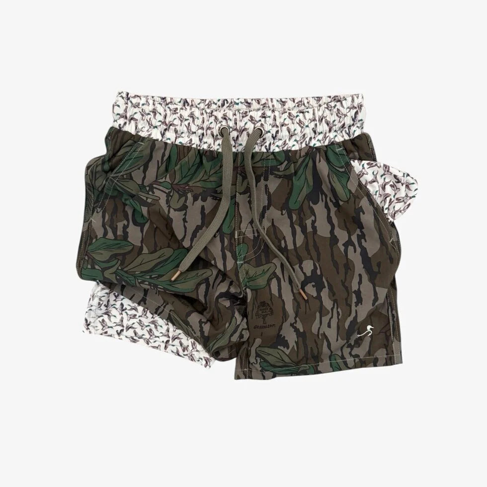 Youth Hamilton Athletic Short || Mossy Oak® Greenleaf + Delta Wings