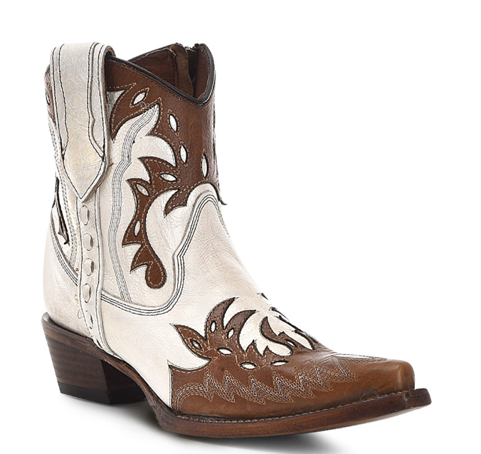 Women's Western Snip Toe Ankle Boot - Cognac Overlay