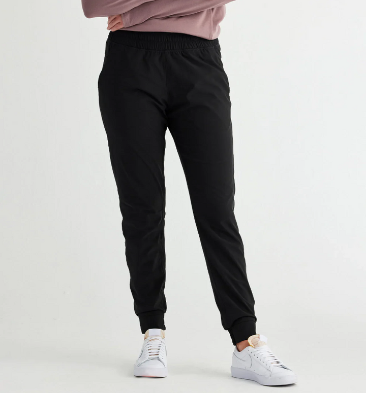 Women's Pull-On Breeze Jogger - Black