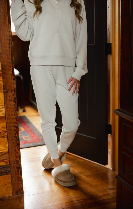 LG Freelance Joggers - Light Sand