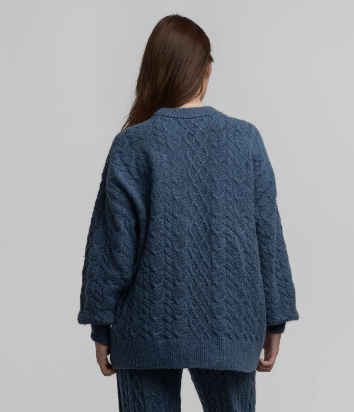 Comfy Cozy Cable Sweater - Windsor