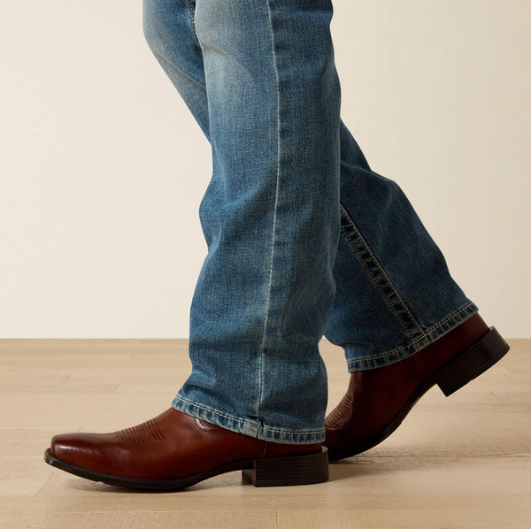 M7 Rocker Stretch Stirling Stackable Straight Leg Jean - Shasta