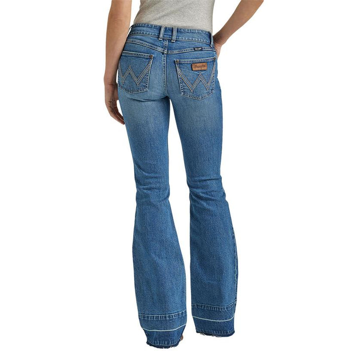 Wrangler Mae Mid Rise - Blue Wash