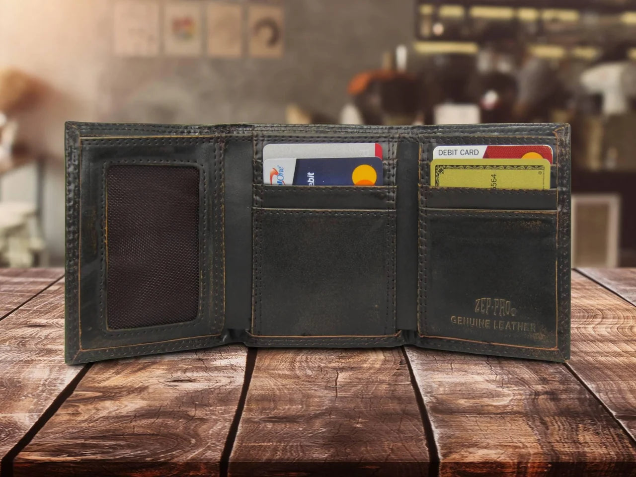 Georgia Bulldogs Men's Trifold Old School Camo Leather Wallet