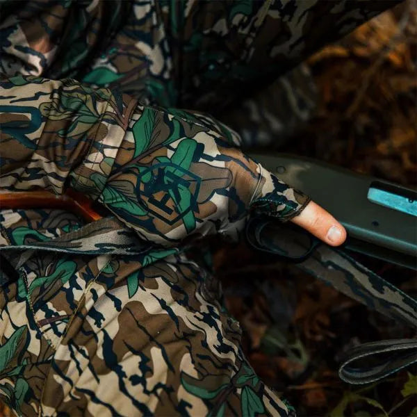 Run N' Gun® Gloves - Mossy Oak® Greenleaf® (Copy)