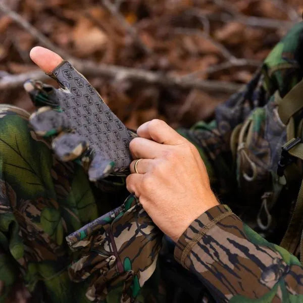 Run N' Gun® Gloves - Mossy Oak® Greenleaf® (Copy)