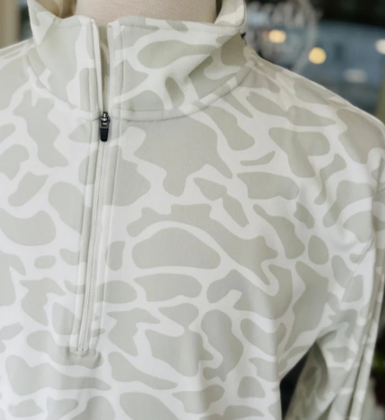 Aurora Comfort Pullover - Retro Camo