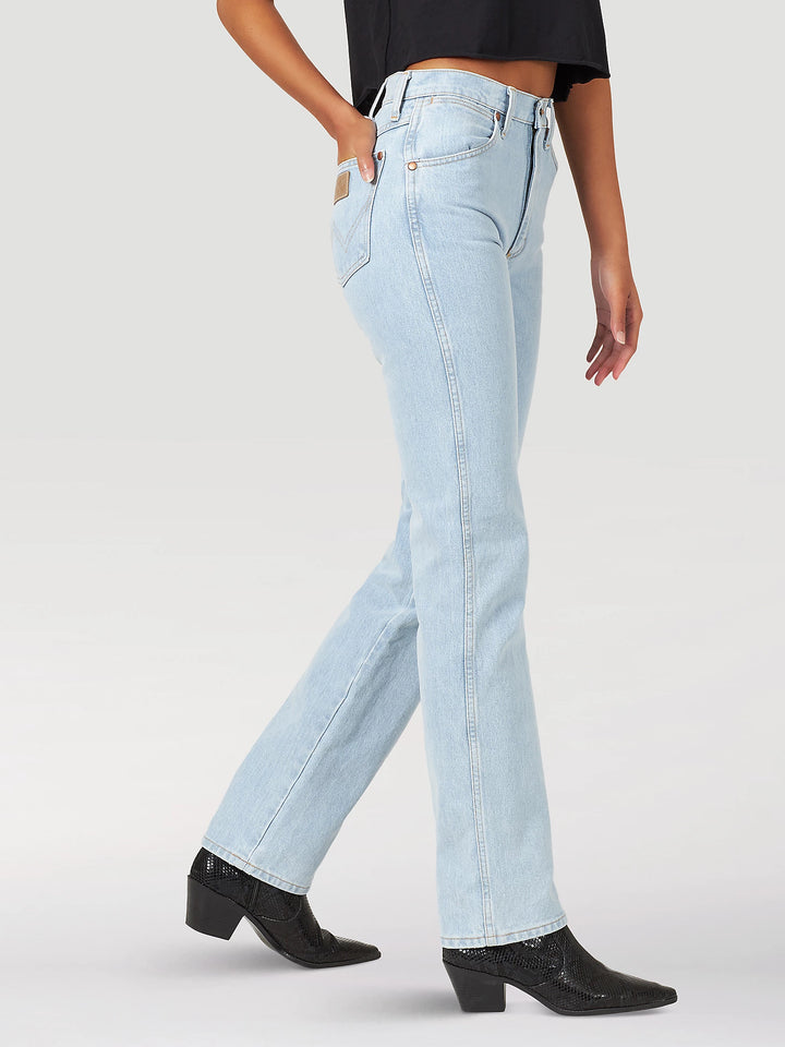 Women's Wrangler Cowboy Cut Slim Fit Jean in Bleach